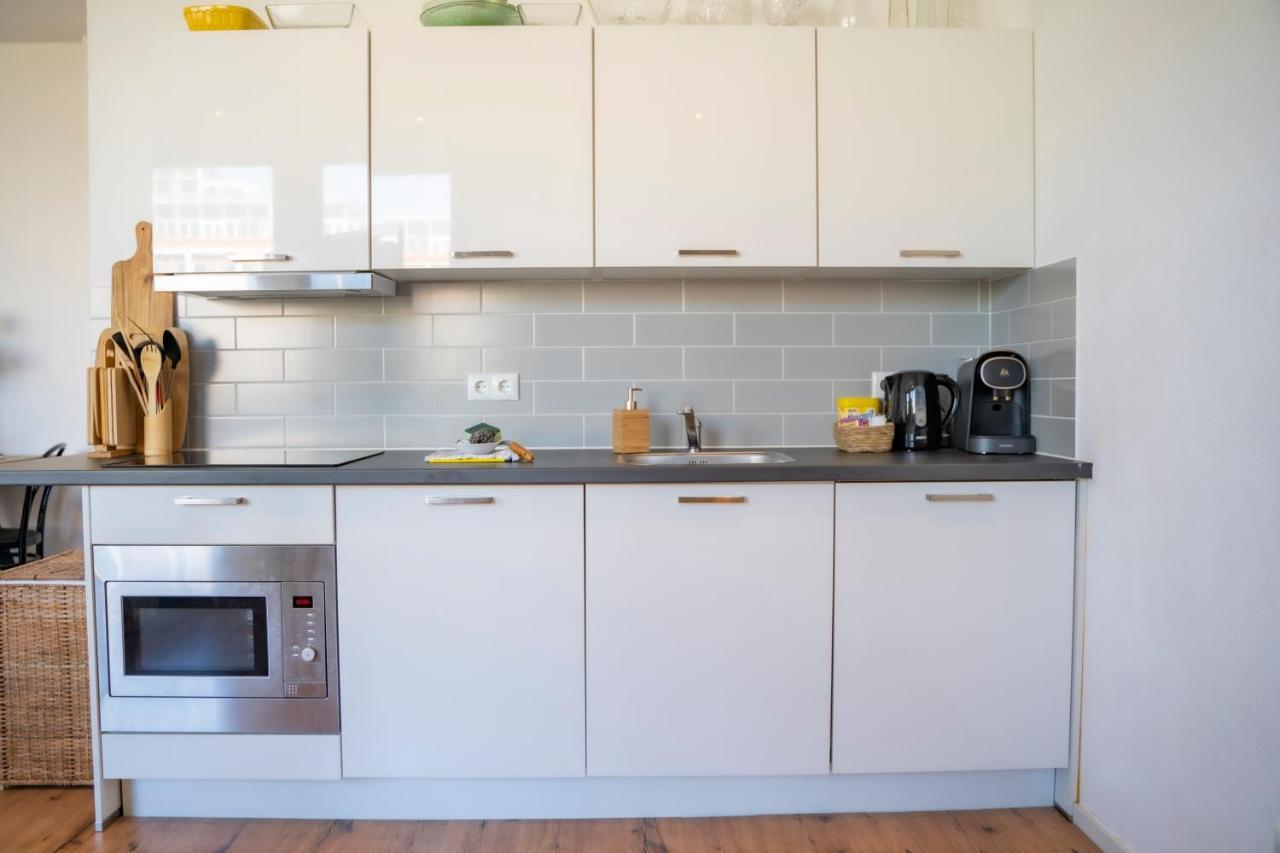 Nora Waterview Apartment Breda Bagian luar foto