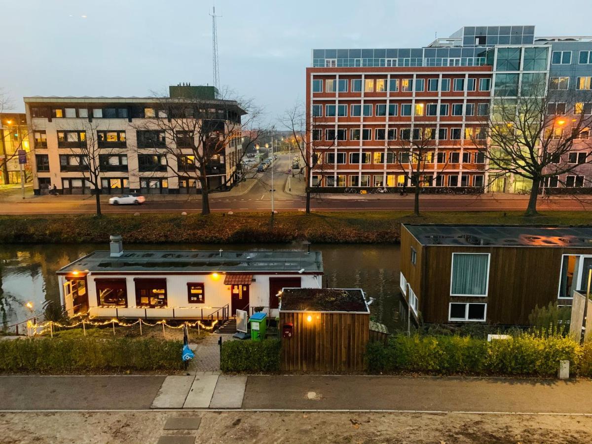 Nora Waterview Apartment Breda Bagian luar foto